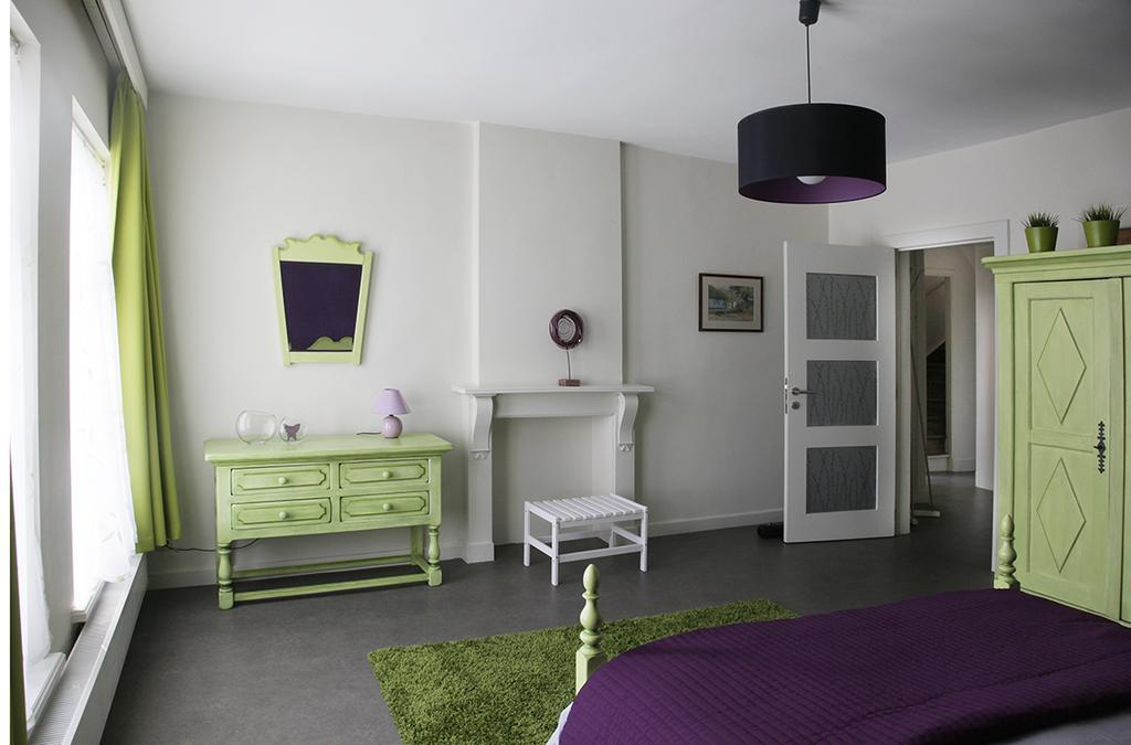 Aux Herbes Folles Herve Bilik gambar
