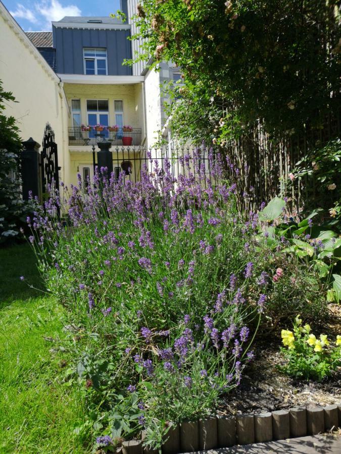 Aux Herbes Folles Herve Luaran gambar